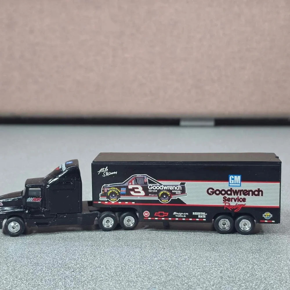 Mike Skinner NASCAR Hauler Black Excellent #3 GM Goodwrench Racing